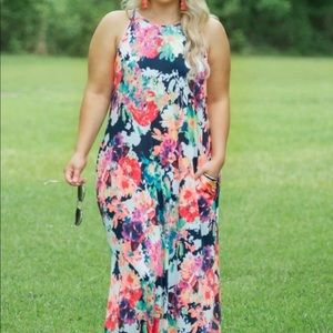 NWOT Dress w/pockets!